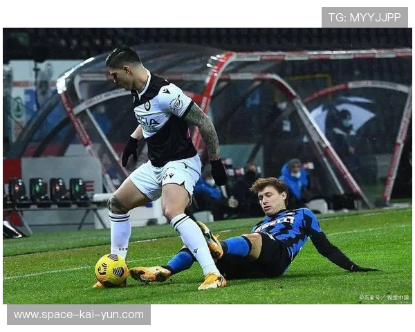 罗马2-0乌迪内斯,佩莱格里尼点射&切利克推射定胜局 罗马2-0乌迪内斯,佩莱格里尼点射&切利克推射定胜局